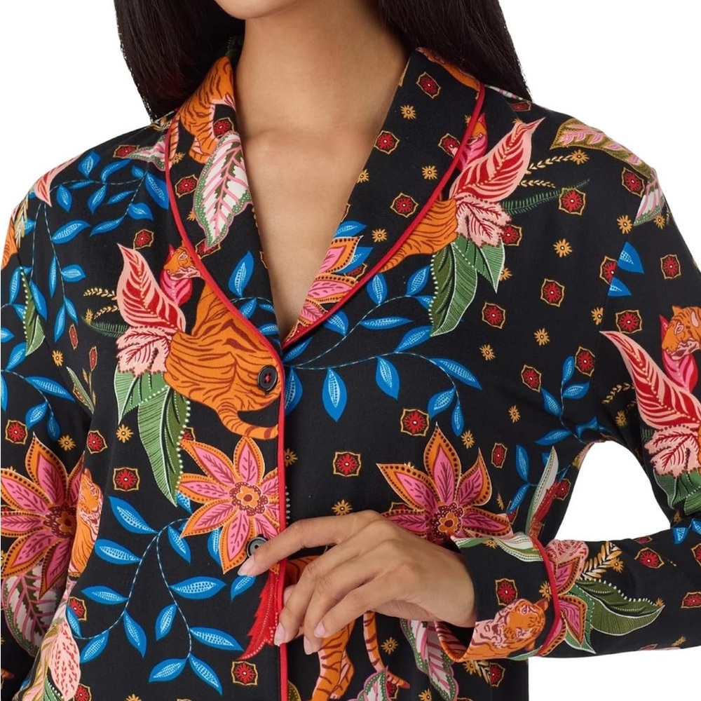 Black and Pink Floral Pajama Set with V-Neck